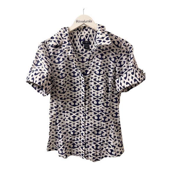 Ann Taylor Navy Blue and White Button Front Short Sleeve Top Size 10 - Picture 2 of 8